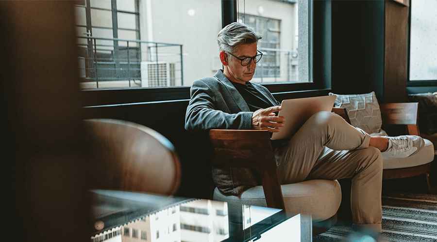 Merchant Cash Advance vs. Business Loan: Key Differences Explained