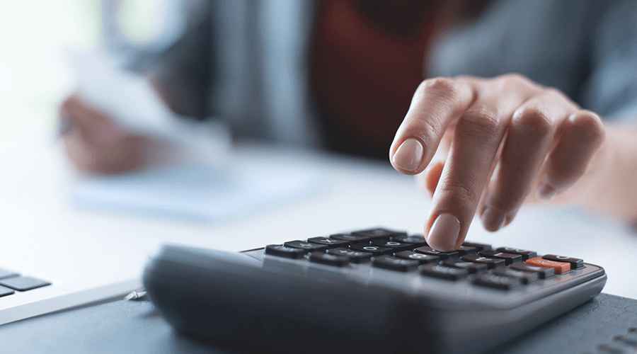 Merchant Cash Advance vs. Traditional Business Loan: Key Differences and How To Choose