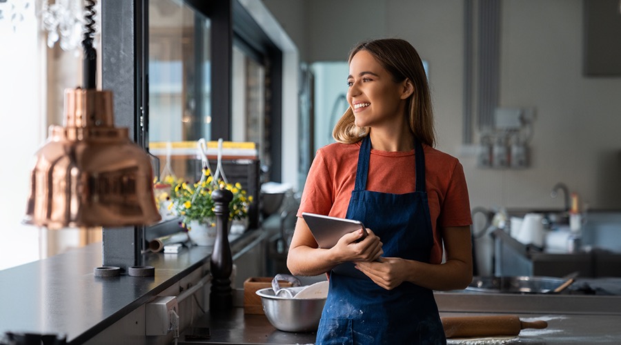 Small Business Loans: Variable vs. Fixed Rates Explained