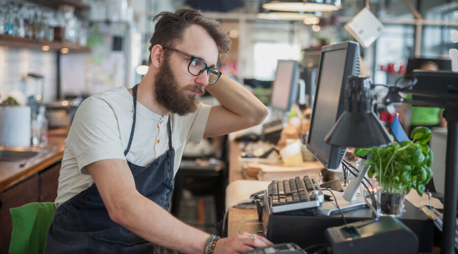 The Difference Between Invoice Discounting vs. Factoring