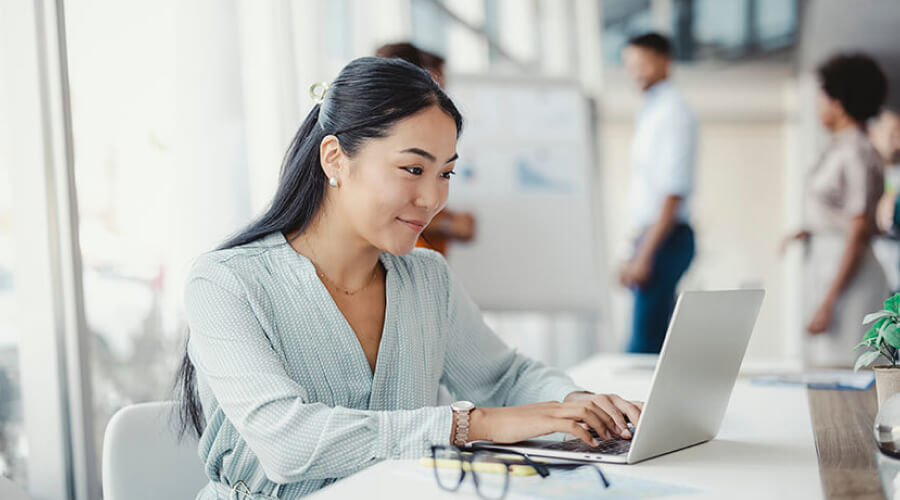 How to Use AI for Small Businesses: Best Tools and Practices